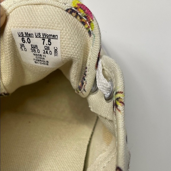 Vans Kids Pineapple Print Cream Sneakers - Picture 3 of 4